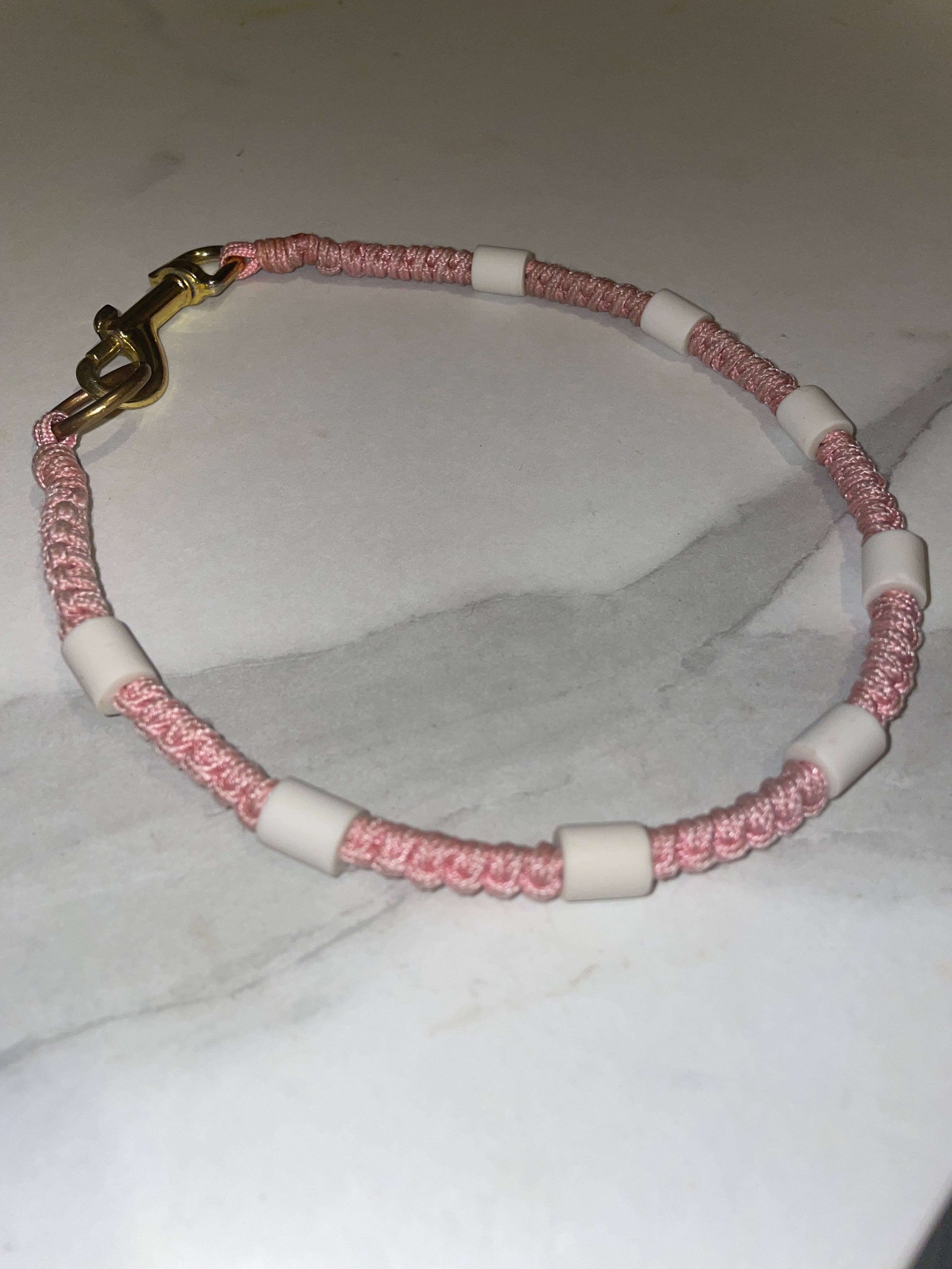 Collier antiparasitaire