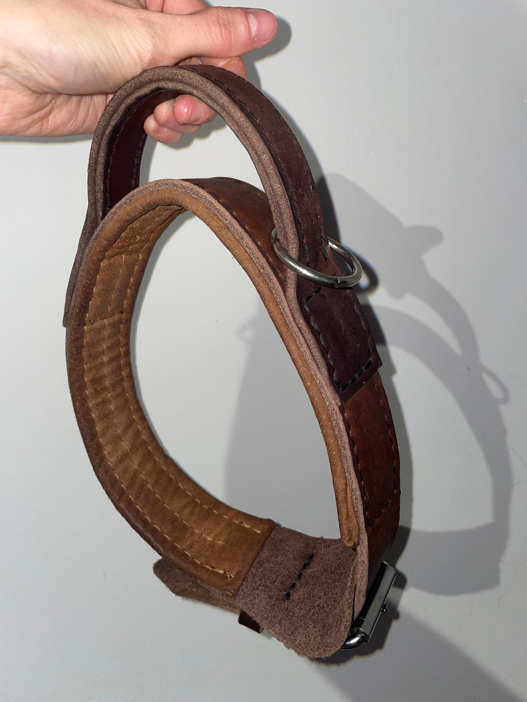 Collier en cuir d’intervention
